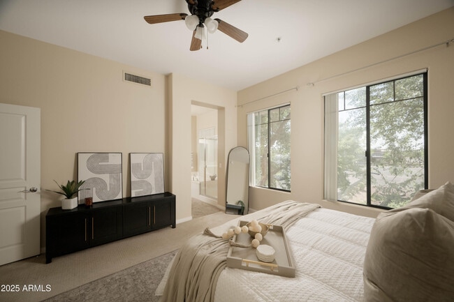 Building Photo - 2989 N 44th St