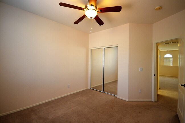 Building Photo - 3660 E Temecula Way