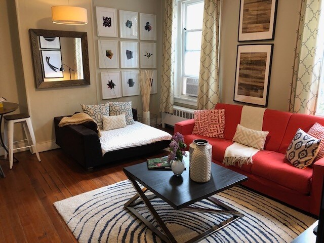 Building Photo - 437 Hanover St