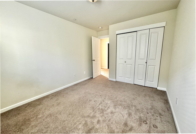 Building Photo - 5013 52nd Ave Ct W