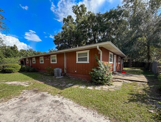 Primary Photo - 3721 SW 17th Pl