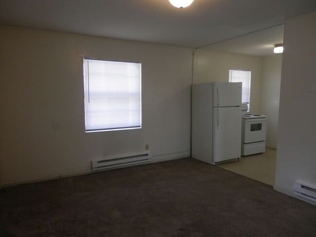 Building Photo - 207 Highview Ave