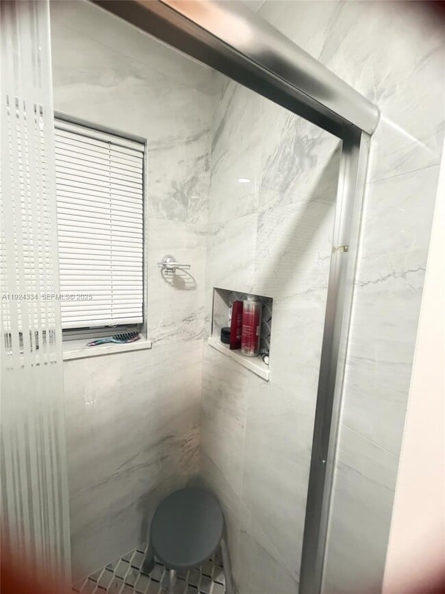 Building Photo - 3001 NW 4th Terrace