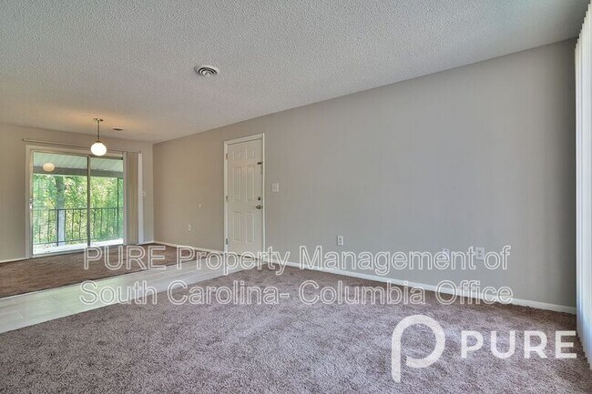 Building Photo - 2915 Chatsworth Rd