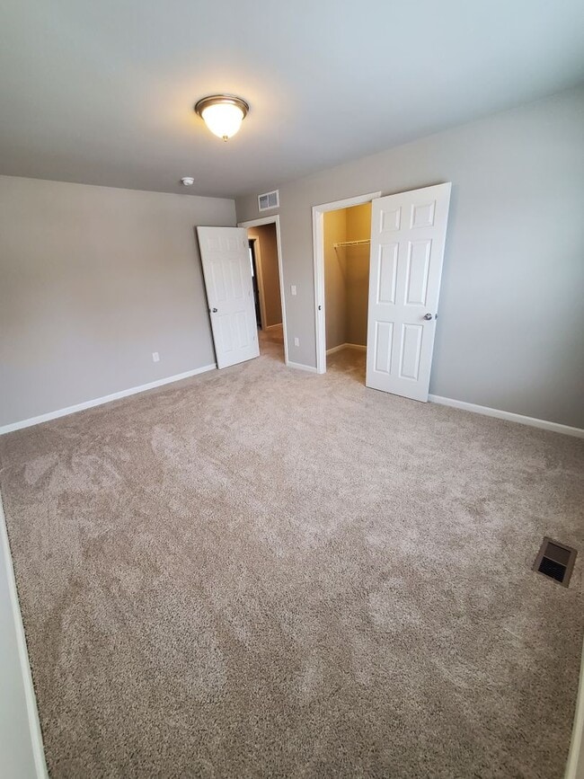 Building Photo - COMING SOON!! STUNNING 4 BEDROOM HOME FOR ...