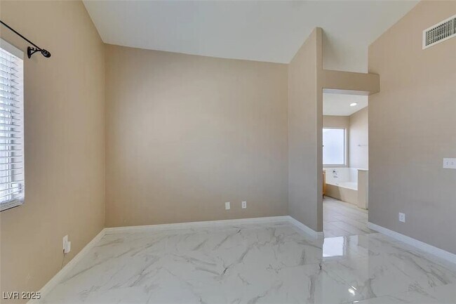 Building Photo - 3706 Lake Victoria Dr