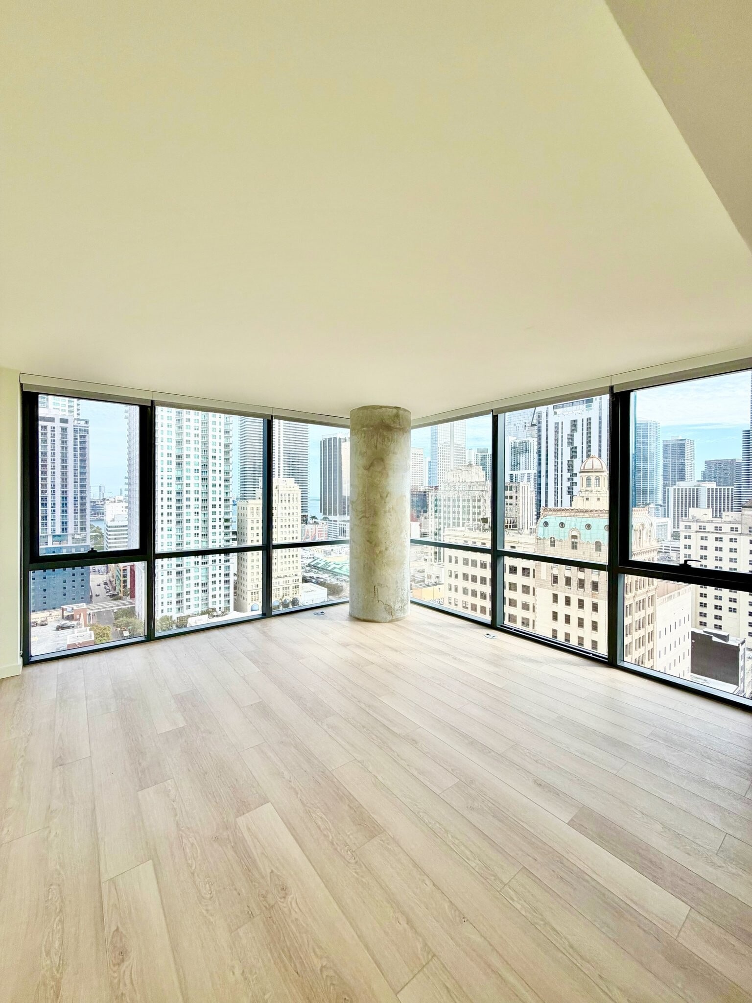 Building Photo - 141 NE 2nd St