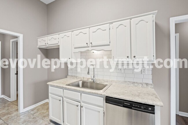 Building Photo - 4431 Boone Manor Dr