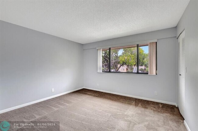 Building Photo - 97 Deer Creek Rd