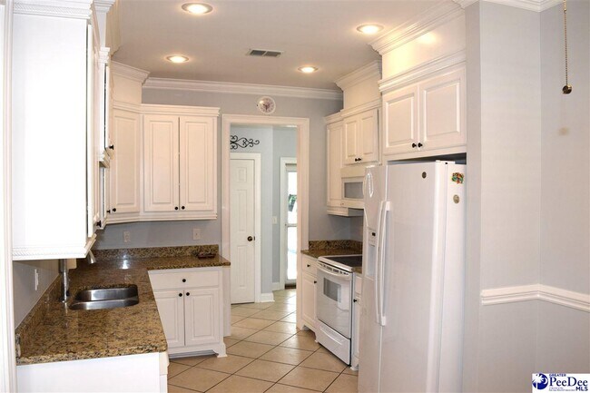 Building Photo - 2213 Avington Ct