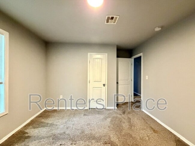 Building Photo - 2326 N Atlanta Pl