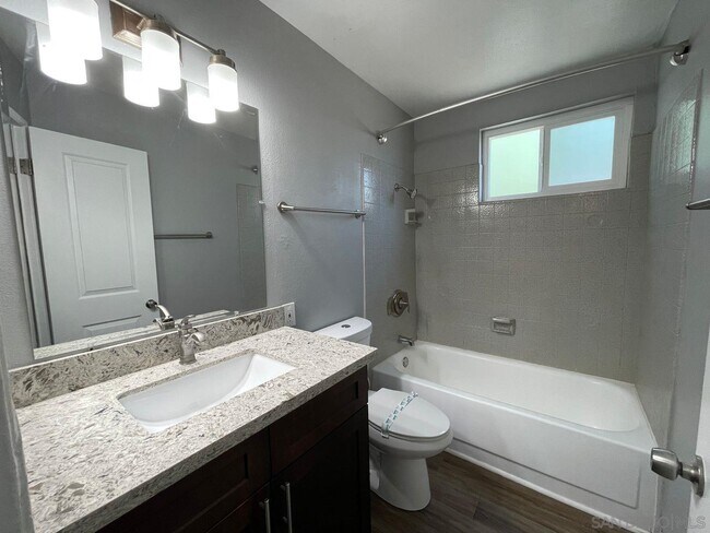 Building Photo - 4515 Bancroft St