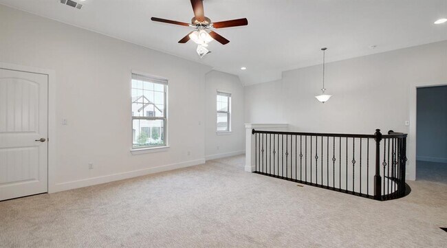 Building Photo - 213 Poole Ln