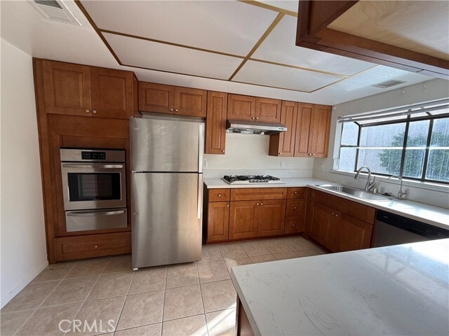 Building Photo - 452 W Huntington Dr