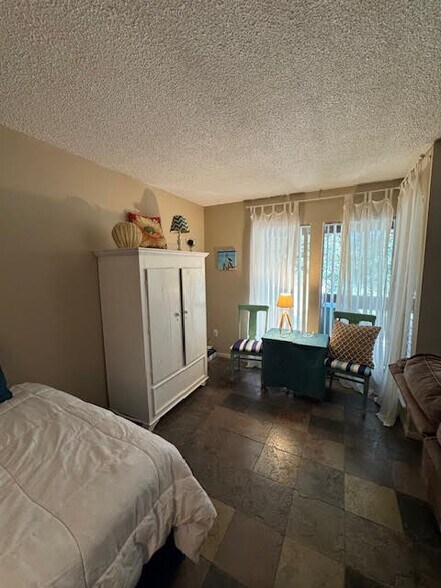 Building Photo - 217 Molokai Vlg