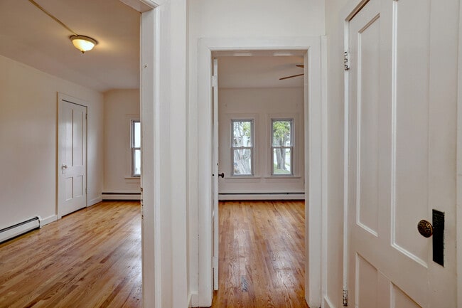 Building Photo - 83 Hawley Ave