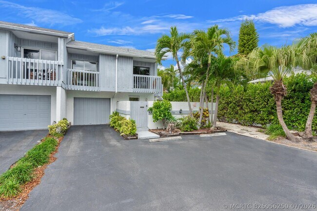 Building Photo - 2956 Florida Blvd