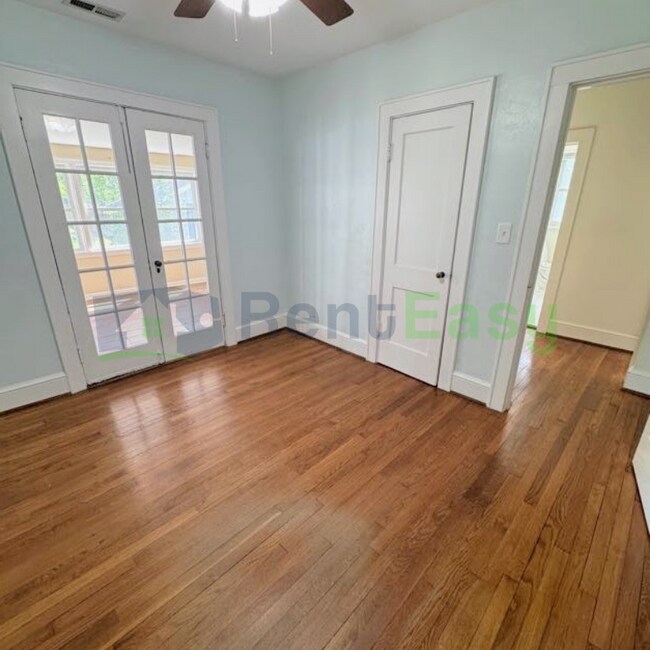 Building Photo - 6010 Upper Brandon Pl