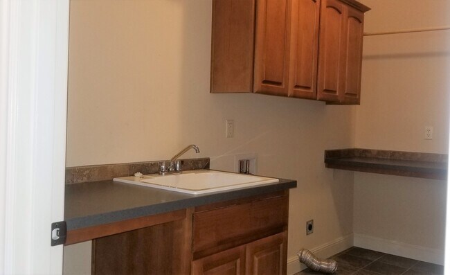 Building Photo - Camas Schools! Stunning Custom Home!  3 Be...