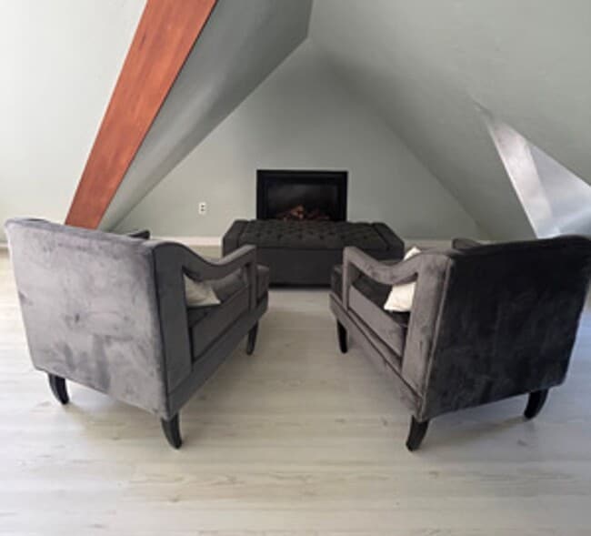 Building Photo - Welcome to this Fully Furnished Crocker Highland Gem!