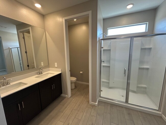 Building Photo - 17347 W Sanna St