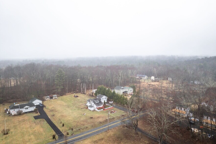 Building Photo - 63 Walker Valley Rd