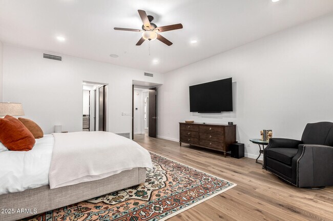 Building Photo - 7485 E Tumbleweed Dr