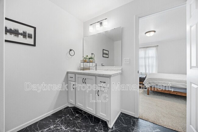 Building Photo - 7909 Lost River Rd