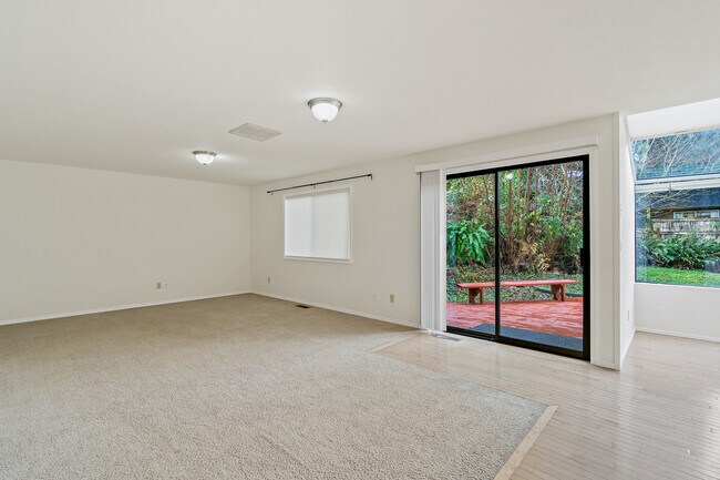 Building Photo - 4219 212th Ave NE