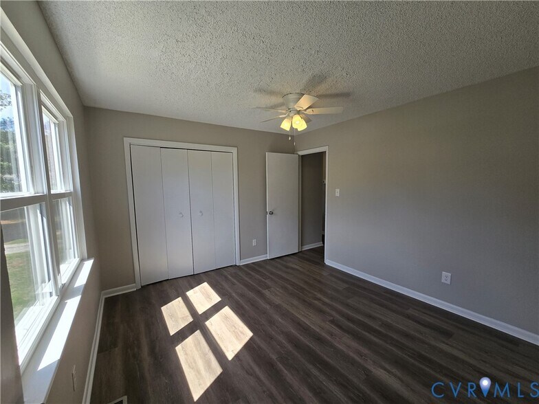 Building Photo - 10200 Stroud Ln