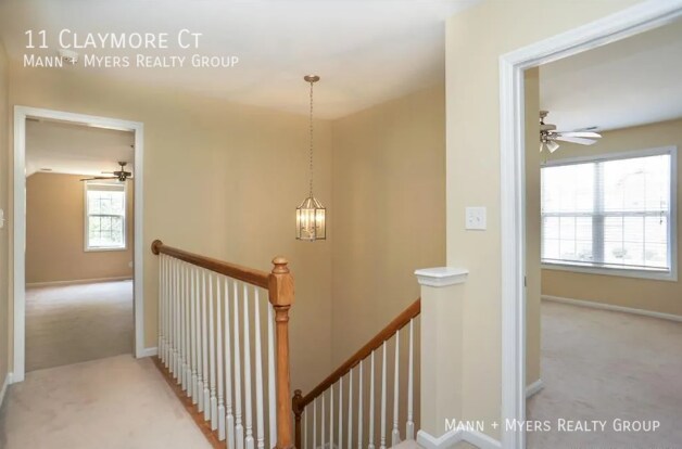Building Photo - 11 Claymore Ct