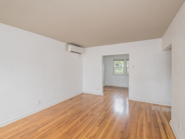 Building Photo - 919 NE Alberta St