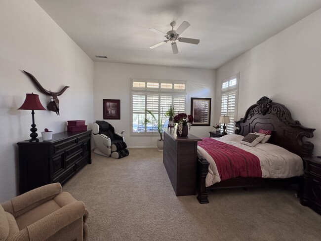 Building Photo - 20470 N Date Palm Way