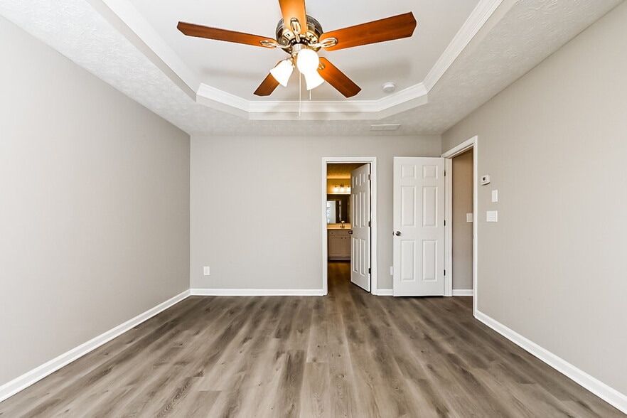 Building Photo - 417 Concord Cir