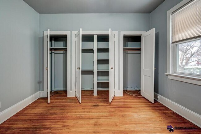 Building Photo - 817 Union Ave