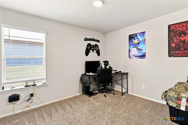 Building Photo - 1261 Lindsey Dr