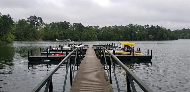 Building Photo - Off Campus Housing - Private bedroom and bathroom available NOW  in Harts Cove