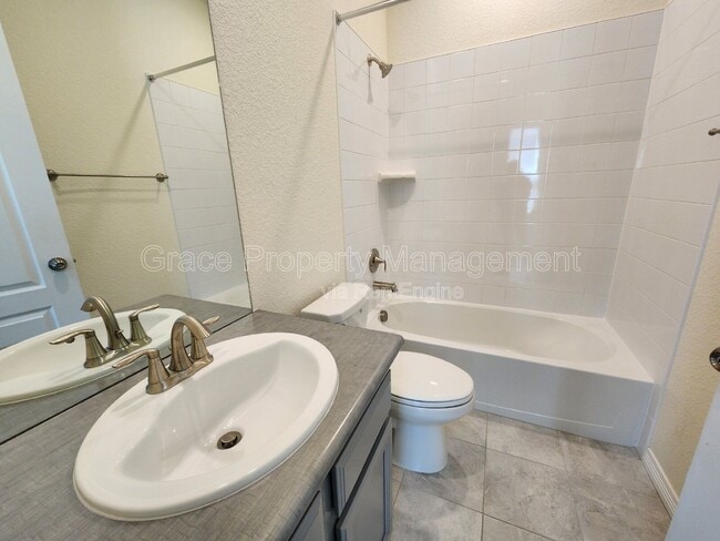 Building Photo - 808 Byrd Dr