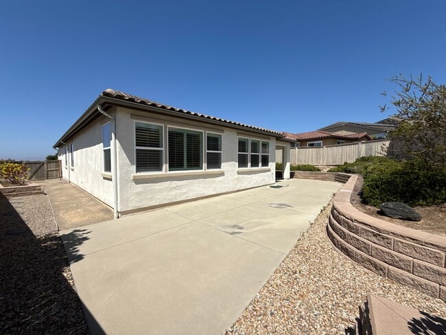 Building Photo - Beautiful Newer Rice Ranch Single Story Ho...