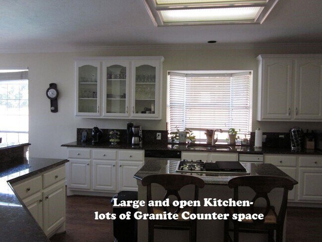 Building Photo - 1809 Crape Myrtle Cir