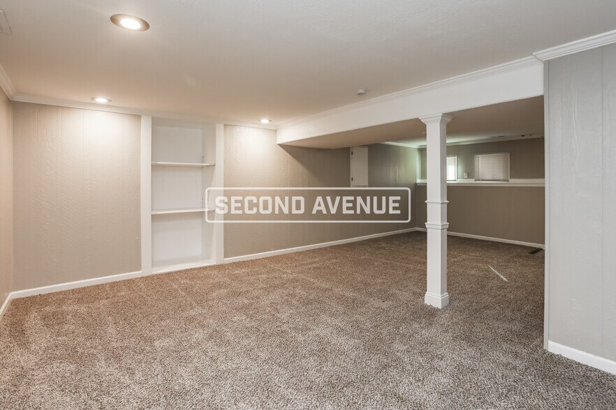 Building Photo - 1705 Vilas St