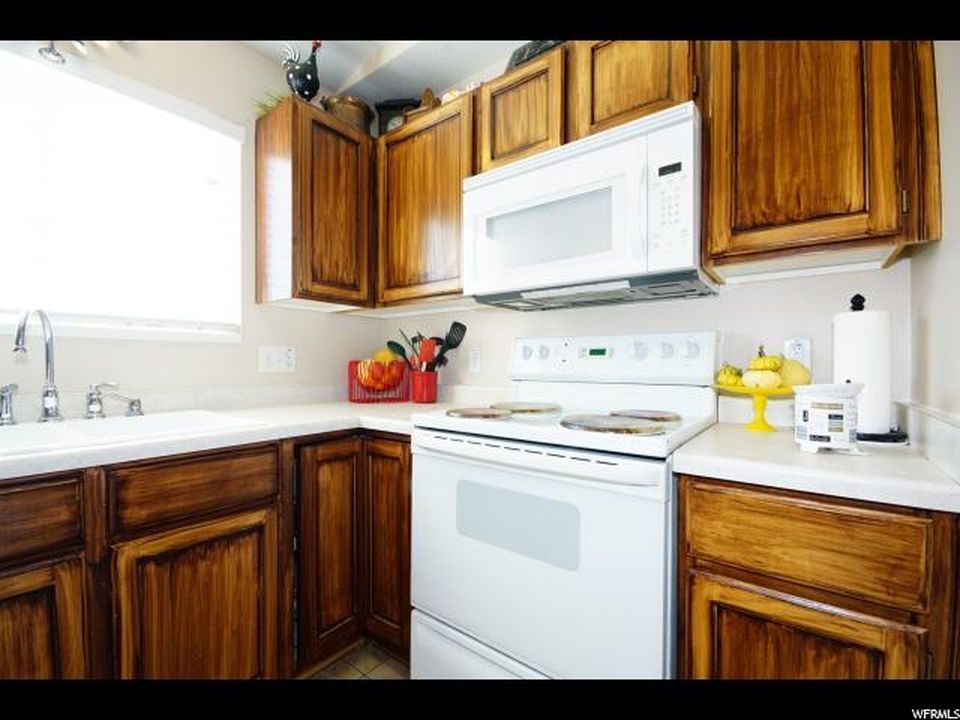 Building Photo - 275 W 13165 S