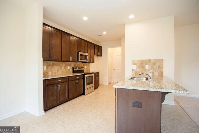 Building Photo - 4505 Almanor Cir