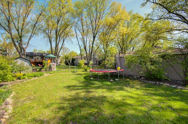 Building Photo - 1410 Concord Ln