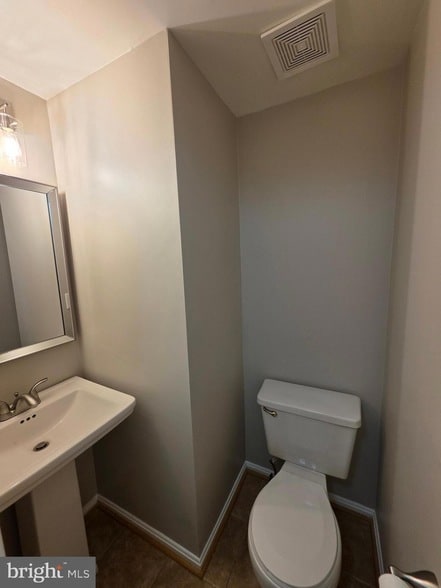 Building Photo - 4281 Sleepy Lake Dr