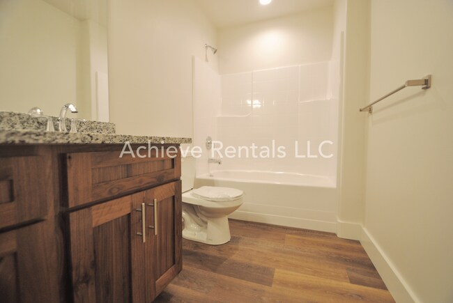 Building Photo - Downtown Logan 3-Bedroom Townhome