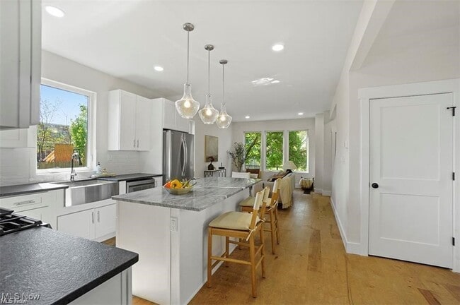 Building Photo - 4210 Peach Ct