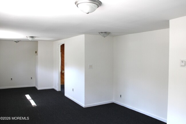 Building Photo - 58 W Greystone Rd