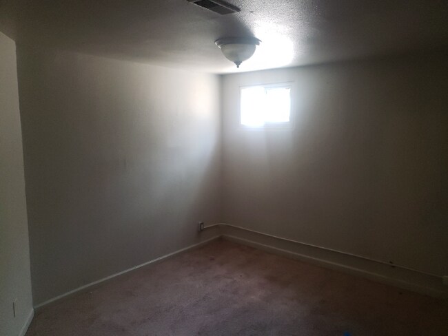 Building Photo - 2105 E Willamette Ave