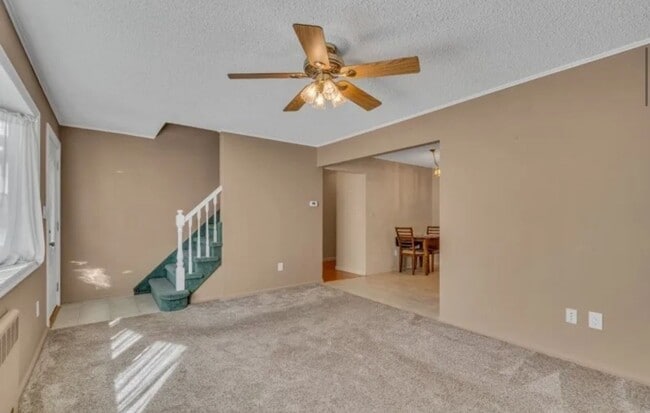 Building Photo - 1308 Sunnyfield Dr